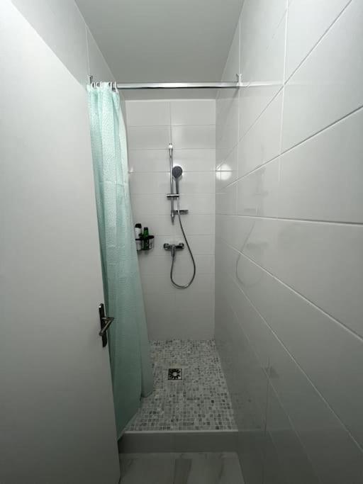 Hana Home Mantes-La-Jolie 6 Personnes Parking Public Gratuit Business&Family Eksteriør bilde